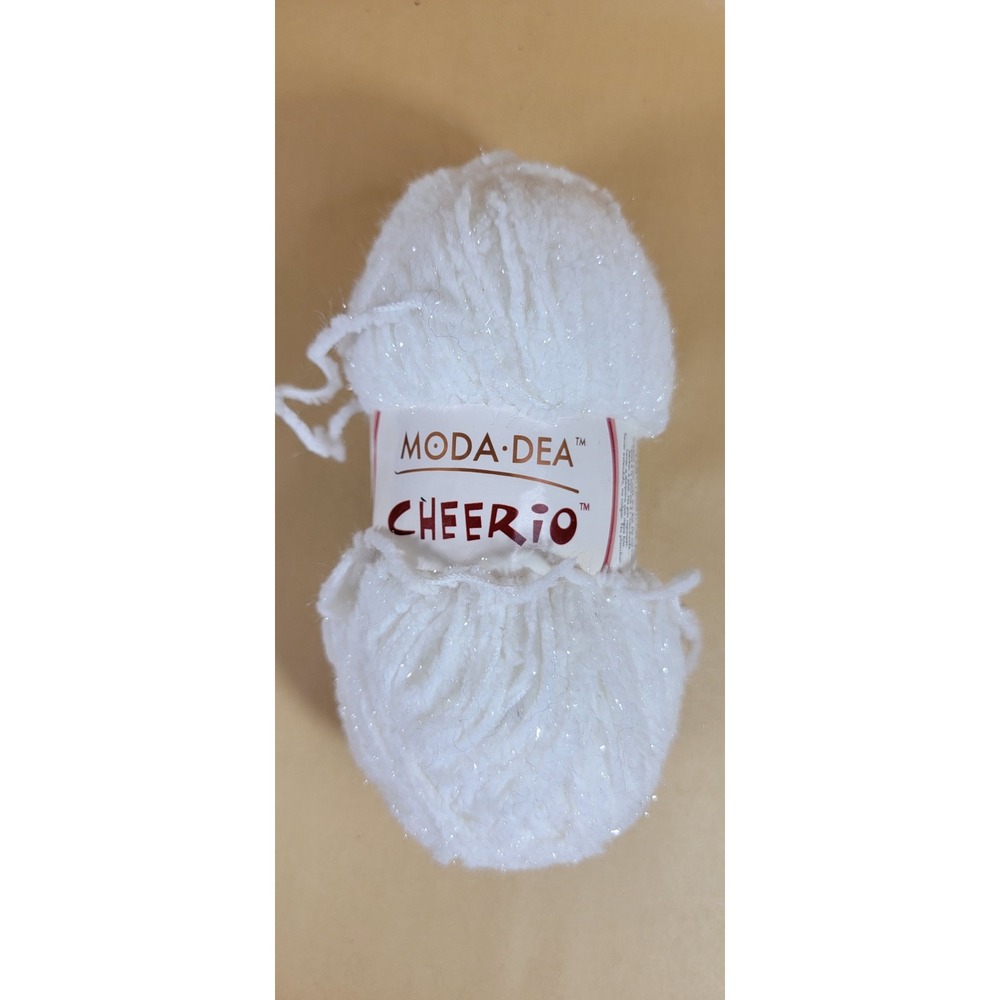 Moda Dea Cheerio Yarn Snow 8010 White Shimmer 100% Nylon 50g 104yd Medium 4